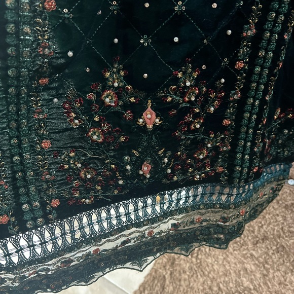 3 pc. Agha Noor velvet suit. - Picture 3 of 3